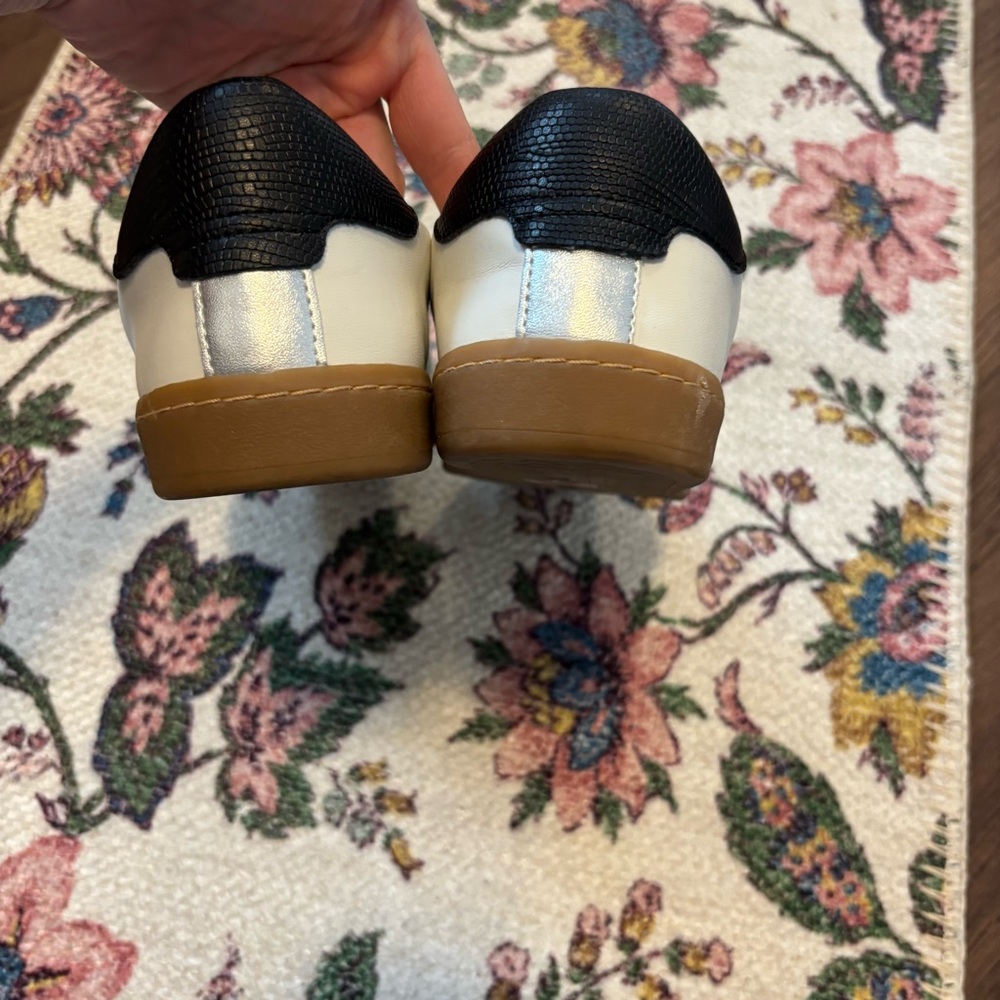 Dolce Vita Black and White Sneakers - Picture 8 of 12